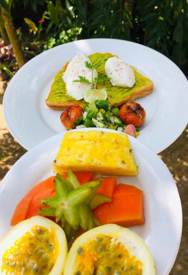 Haus 35 Bed & Breakfast Weligama Bagian luar foto